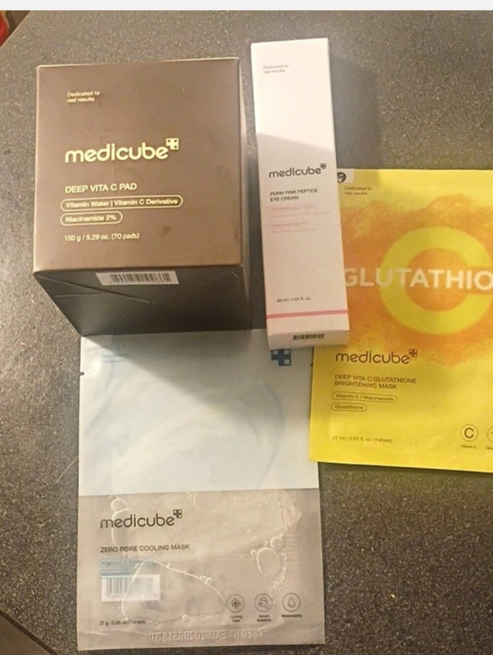 medicube Deep Vita C Pad Pdrn Eye Cream And Face Masks.B